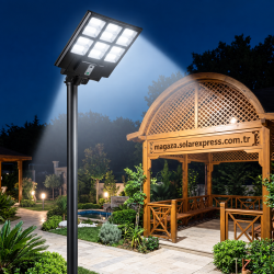 Güneş Enerjili Solar 600W LED Sokak Lambası Dış Mekan Uzaktan Kumandalı Sensörlü